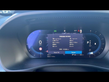 Photo 17 du bon plan VOLVO XC40 B3 163ch Plus DCT 7 occasion à 36990 €
