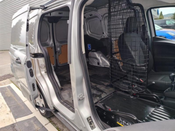 Photo 10 du bon plan FORD Transit Courier VUL 1.5 TDCI 100ch Stop&Start Trend Business occasion à 15624 €