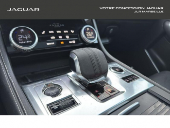 Photo 18 du bon plan JAGUAR F-Pace P400e Plug-in-Hybrid R-Dynamic S BVA8 AWD occasion à 42985 €