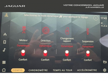 Photo 27 du bon plan JAGUAR F-Pace P400e Plug-in-Hybrid R-Dynamic S BVA8 AWD occasion à 42985 €