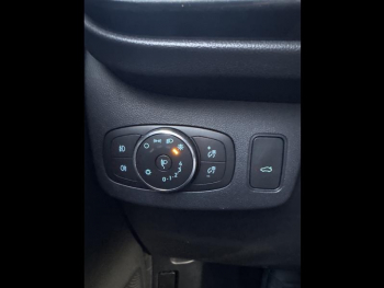 Photo 21 du bon plan FORD Puma 1.0 Flexifuel 125ch S&S mHEV Titanium occasion à 17940 €