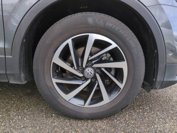 Photo 10 du bon plan VOLKSWAGEN Tiguan 2.0 TDI 150ch Confortline DSG7 Euro6d-T occasion à 19990 €