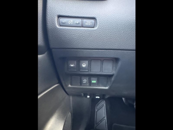 Photo 32 du bon plan NISSAN Qashqai 1.3 DIG-T 160ch Tekna DCT 2019 occasion à 16981 €