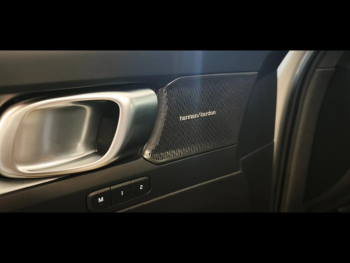 Photo 19 du bon plan VOLVO XC40 B3 163ch Plus DCT 7 occasion à 36890 €