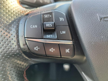 Photo 19 du bon plan FORD Fiesta 1.0 EcoBoost 155ch mHEV ST-Line X 3p occasion à 14231 €