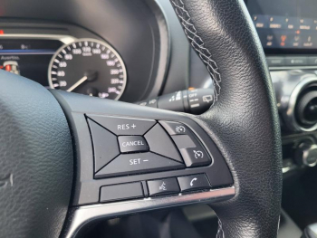 Photo 17 du bon plan NISSAN Juke 1.6 Hybrid 143ch N-Connecta 2023 occasion à 20990 €