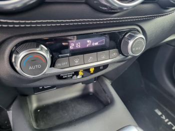 Photo 21 du bon plan NISSAN Juke 1.6 Hybrid 143ch N-Connecta 2023 occasion à 20990 €