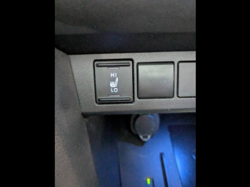 Photo 17 du bon plan TOYOTA Yaris Cross 116h GR Sport MY22 occasion à 23990 €