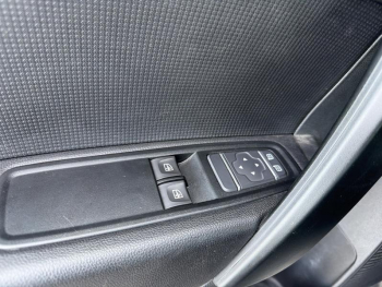 Photo 13 du bon plan RENAULT Kangoo 1.5 Blue dCi 115ch Techno EDC occasion à 19990 €