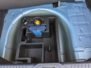 Photo 21 du bon plan FORD Fiesta 1.0 EcoBoost Hybrid 155ch ST-Line X 3p occasion à 16980 €