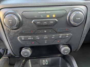 Photo 16 du bon plan FORD Ranger VUL 2.0 TDCi 213ch Super Cab Wildtrak BVA10 occasion à 39900 €