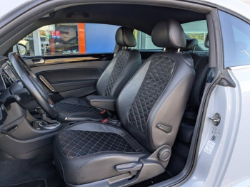 Photo 14 du bon plan VOLKSWAGEN Coccinelle 1.4 TSI 150ch BlueMotion Technology Couture Exclusive DSG7 occasion à 24490 €