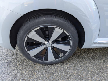 Photo 22 du bon plan VOLKSWAGEN Coccinelle 1.4 TSI 150ch BlueMotion Technology Couture Exclusive DSG7 occasion à 24490 €