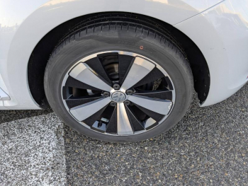 Photo 24 du bon plan VOLKSWAGEN Coccinelle 1.4 TSI 150ch BlueMotion Technology Couture Exclusive DSG7 occasion à 24490 €