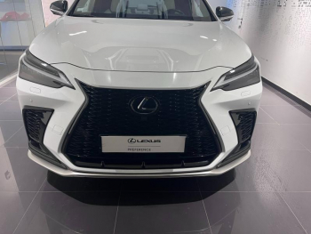 Photo 3 du bon plan LEXUS NX 450h+ F SPORT Executive 4WD MY24 occasion à 53990 €