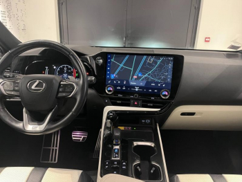 Photo 15 du bon plan LEXUS NX 450h+ F SPORT Executive 4WD MY24 occasion à 53990 €
