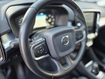 Photo 17 du bon plan VOLVO XC40 D3 AdBlue 150ch Business Geartronic 8 occasion à 23990 €