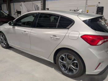 Photo 2 du bon plan FORD Focus 1.0 EcoBoost 125ch mHEV ST-Line occasion à 16890 €