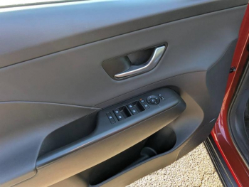 Photo 17 du bon plan HYUNDAI Kona 1.6 GDi 141ch Hybrid N Line Executive DCT-6 occasion à 28490 €