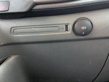 Photo 21 du bon plan FORD Transit Custom Fg VUL 280 L1H1 2.0 EcoBlue 170 Trend Business 7cv occasion à 24590 €