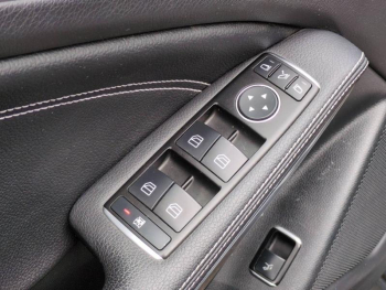 Photo 19 du bon plan MERCEDES-BENZ Classe GLA 220 CDI Sensation 4Matic 7G-DCT occasion à 15490 €