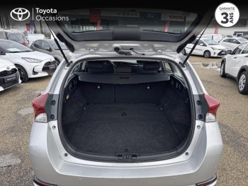 Photo 10 du bon plan TOYOTA Auris Touring Sports HSD 136h Dynamic occasion à 18990 €