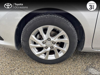 Photo 16 du bon plan TOYOTA Auris Touring Sports HSD 136h Dynamic occasion à 18990 €