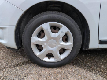 Photo 7 du bon plan DACIA Logan MCV 1.5 dCi 75ch Ambiance Euro6 occasion à 8490 €