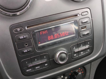 Photo 20 du bon plan DACIA Logan MCV 1.5 dCi 75ch Ambiance Euro6 occasion à 8490 €