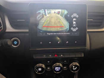 Photo 13 du bon plan RENAULT Captur 1.6 E-Tech hybride 145ch Intens -21 occasion à 17490 €