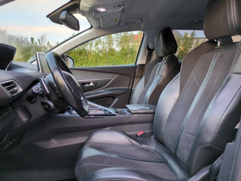 Photo 16 du bon plan PEUGEOT 3008 1.2 PureTech 130ch Crossway S&S EAT6 occasion à 11690 €