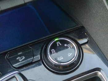 Photo 23 du bon plan PEUGEOT 3008 1.2 PureTech 130ch Crossway S&S EAT6 occasion à 11690 €