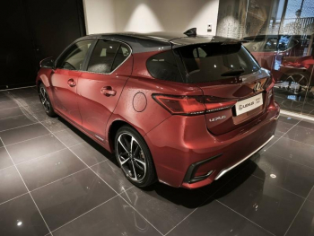 Photo 8 du bon plan LEXUS CT 200h Luxe SÃ©duction occasion à 19990 €