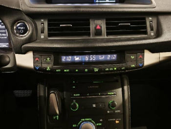 Photo 17 du bon plan LEXUS CT 200h Luxe SÃ©duction occasion à 19990 €