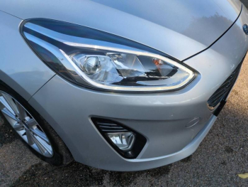 Photo 20 du bon plan FORD Fiesta 1.0 EcoBoost 95ch Titanium 5p occasion à 11970 €