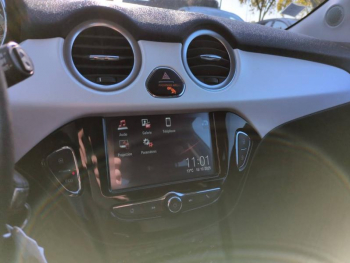 Photo 7 du bon plan OPEL Adam Rocks 1.4 Twinport 87ch Adamyourself White&Black Start/Stop occasion à 8990 €