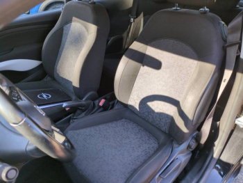 Photo 13 du bon plan OPEL Adam Rocks 1.4 Twinport 87ch Adamyourself White&Black Start/Stop occasion à 8990 €