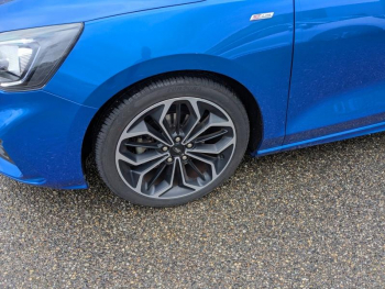 Photo 5 du bon plan FORD Focus 1.0 EcoBoost 125ch ST-Line occasion à 13990 €