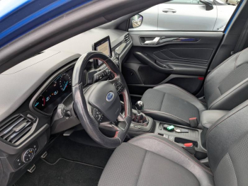 Photo 10 du bon plan FORD Focus 1.0 EcoBoost 125ch ST-Line occasion à 13990 €