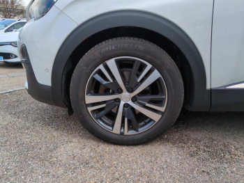 Photo 9 du bon plan PEUGEOT 3008 1.6 BlueHDi 120ch Allure S&S occasion à 12790 €