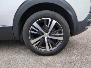 Photo 11 du bon plan PEUGEOT 3008 1.6 BlueHDi 120ch Allure S&S occasion à 12790 €