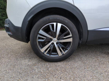 Photo 12 du bon plan PEUGEOT 3008 1.6 BlueHDi 120ch Allure S&S occasion à 12790 €