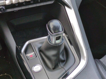 Photo 20 du bon plan PEUGEOT 3008 1.6 BlueHDi 120ch Allure S&S occasion à 12790 €