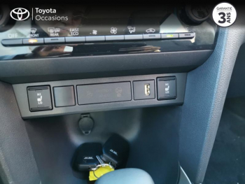 Photo 20 du bon plan TOYOTA Yaris Cross 116h Collection MY22 occasion à 22990 €