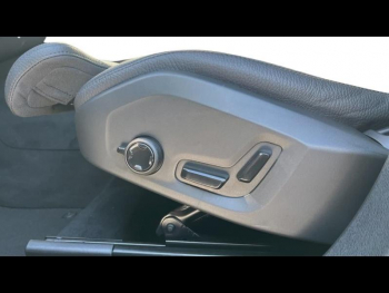 Photo 23 du bon plan VOLVO XC60 T6 AWD 253 + 145ch  Plus Style Dark Geartronic occasion à 47900 €