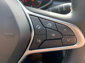 Photo 15 du bon plan RENAULT Clio 1.0 TCe 90ch Zen -21 occasion à 12590 €