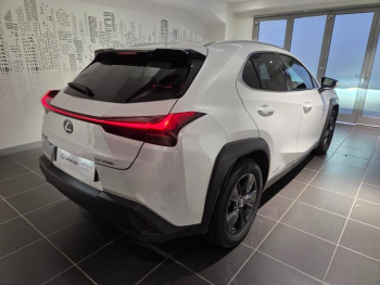 Photo 19 du bon plan LEXUS UX 250h 4WD Luxe Plus MY22 occasion à 26490 €