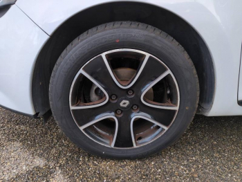 Photo 8 du bon plan RENAULT Clio Estate 1.2 16v 75ch Limited 2015 Euro6 occasion à 7990 €