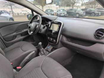 Photo 13 du bon plan RENAULT Clio Estate 1.2 16v 75ch Limited 2015 Euro6 occasion à 7990 €