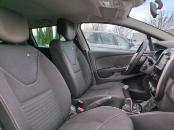 Photo 14 du bon plan RENAULT Clio Estate 1.2 16v 75ch Limited 2015 Euro6 occasion à 7990 €